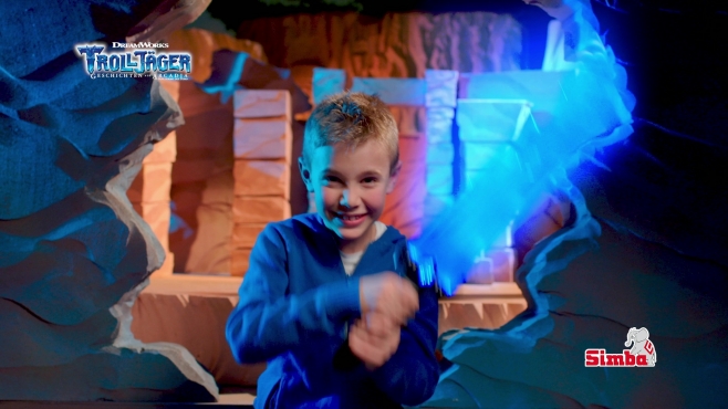 Trolljäger Action Figuren und Schwert 