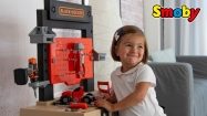 Realitätsgetreue Black+Decker Werkbank mit Fahrzeugbausatz und Lern-App Realitätsgetreue Black+Decker Werkbank mit Fahrzeugbausatz und Lern-App