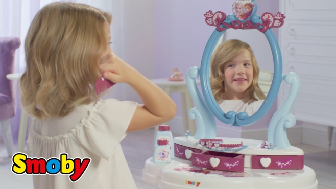 Zauberhafter Frisiersalon und Teewagen für kleine Fans von Die Eiskönigin