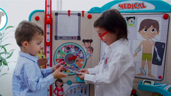 Smoby Kinderarztpraxis für kleine Nachwuchs-Ärzte