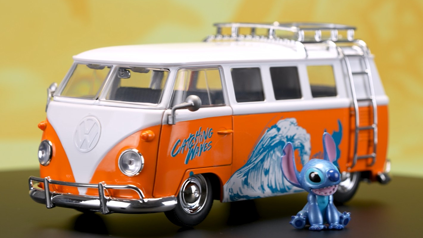Buy Stitch 1961 VW Beetle 1:24 online | Jada Toys